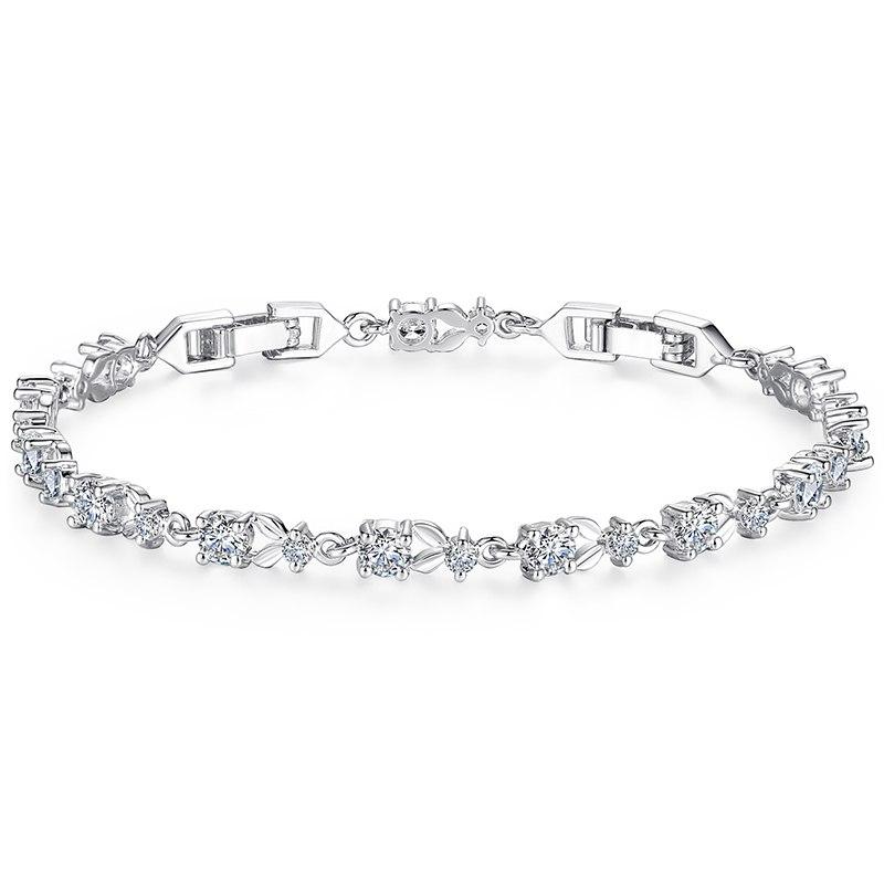 Elegant and Luxurious Zirconia Crystal Chain Link Bracelet