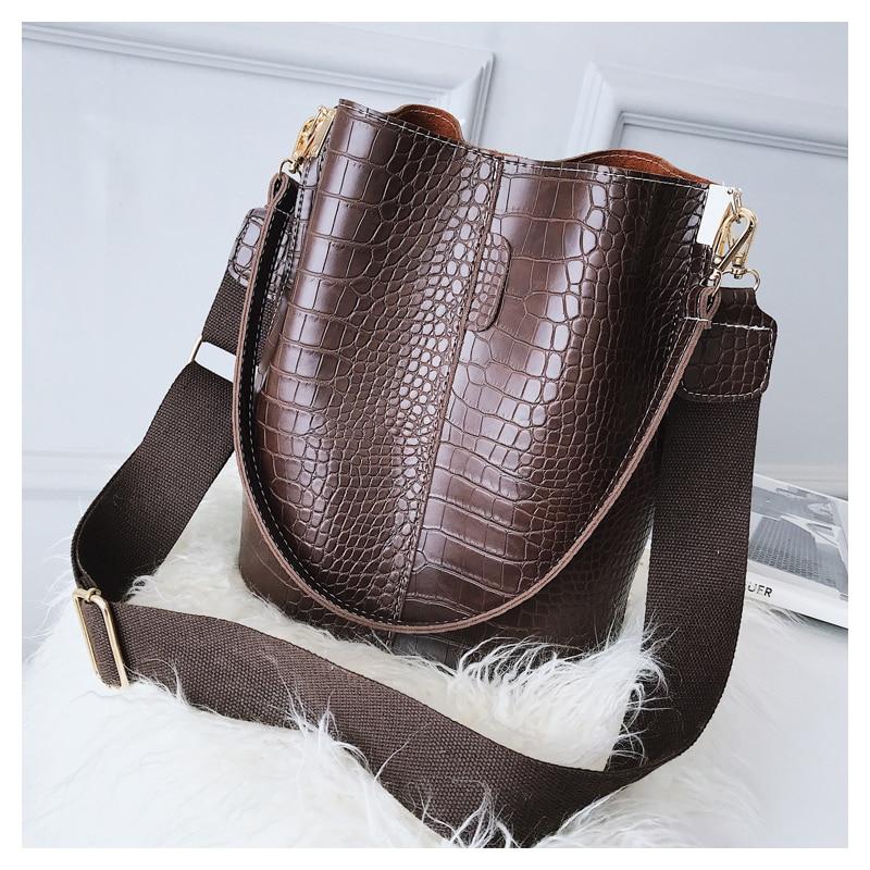 Luxurious Crocodile Style Cross-body Handbag