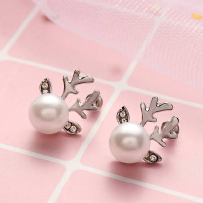 Reindeer Christmas-Inspired Pearl Earrings