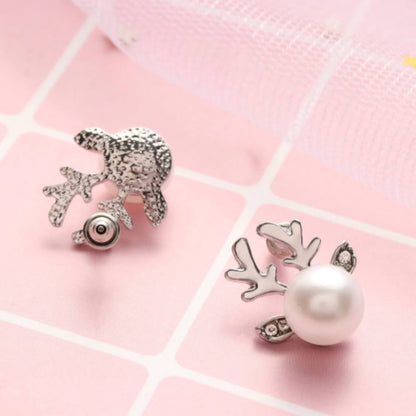 Reindeer Christmas-Inspired Pearl Earrings